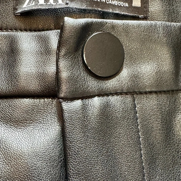 ZARA Womens Faux Leather Size M Ankle Zip High Waisted Black pants 4387/234 - Picture 11 of 11